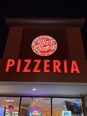 Mama Maxie's Pizzeria by null