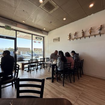 What A Meals - Inside - Thai Near Me - Half Moon Bay, California What A Meals - Inside - Thai Near Me - Half Moon Bay, California