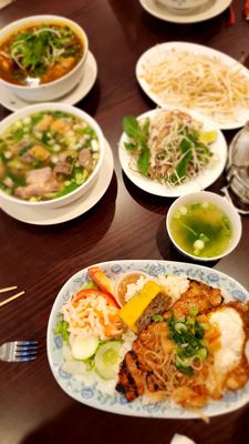 KingDo Restaurant by null