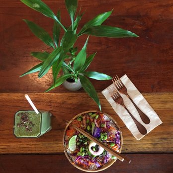 Aa Roots Maui - Super Matcha Mint Chip Smoothie & The Naked Summer Roll Buddha Bowl - Vegan Near Me - Lahaina, Hawaii Aa Roots Maui - Super Matcha Mint Chip Smoothie & The Naked Summer Roll Buddha Bowl - Vegan Near Me - Lahaina, Hawaii
