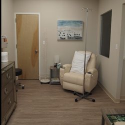 Elysara Medical & Wellness - IV Room1