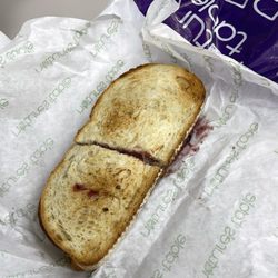 Nature's Table - Turkey Cranberry Sandwich