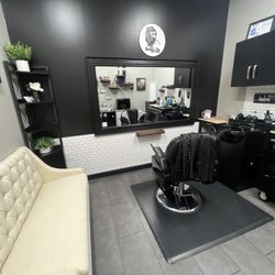 The Lion’s Den Men’s Salon