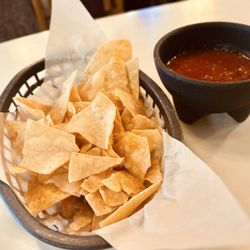 Espiau's - Complementary chips and salsa