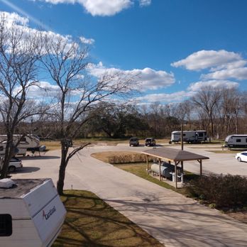 Lone Star - RV Parks Near Me - Angleton , Texas
