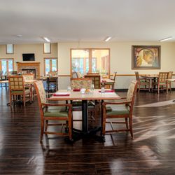 Eden Vista Madison - Dining Area