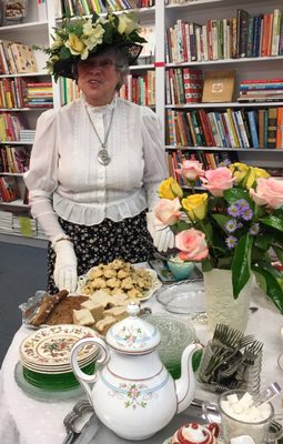 Creative Corner Books by null