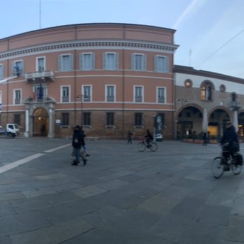 Piazza del Popolo - Public Plazas Near Me - Ravenna, RA