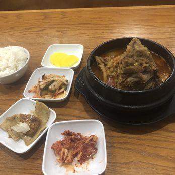 Bon Korean Restaurant - Side dishes and pork bone soup - Korean Near Me - Mississauga, Ontario Bon Korean Restaurant - Side dishes and pork bone soup - Korean Near Me - Mississauga, Ontario