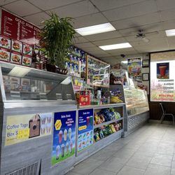 Goldstar Doughnuts - Order counter