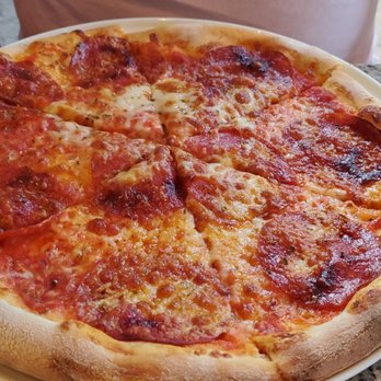 Burt & Max's - Pepperoni pizza - Bars Near Me - Delray Beach, Florida Burt & Max's - Pepperoni pizza - Bars Near Me - Delray Beach, Florida