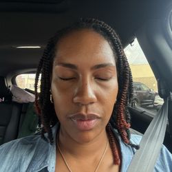 Ho Nails& Spa - Eyebrow wax