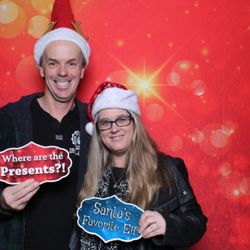 Social Snap Shots Photo Booth - Corporate holiday party