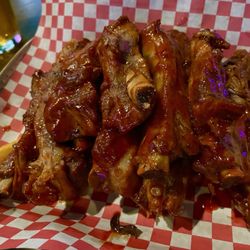 Sweet Home Bar & Grill - Full rack of ribs