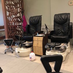 Impress Nails - Pedicure area