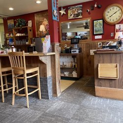 Willee's Cafe & Spirits - Inside by front desk