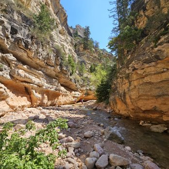Kolob Canyons - Ashdown Gorge - Hiking Near Me - New Harmony, Utah Kolob Canyons - Ashdown Gorge - Hiking Near Me - New Harmony, Utah