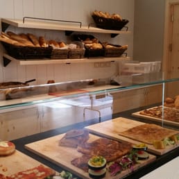 Il Poggio - interior, sashimi, sushi and sashimi, sushi - Cucina campana Near Me - Naples, NA