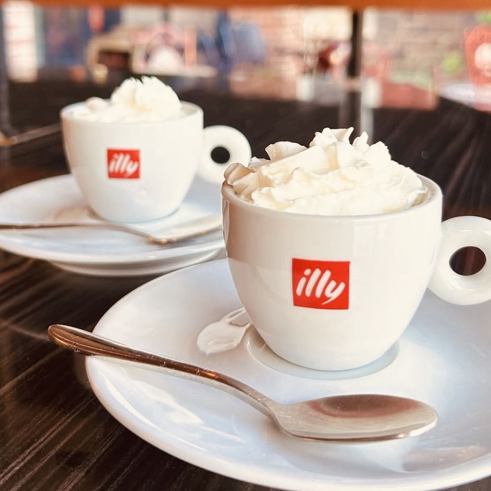 Social spots from illy Coffee At Earth's End