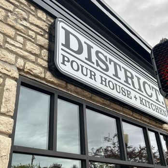 District Pour House - Great vibe! - Bars Near Me - Shawnee, Kansas District Pour House - Great vibe! - Bars Near Me - Shawnee, Kansas