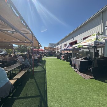 Almanac Adventureland - Awesome beer garden - Breweries Near Me - Alameda, California