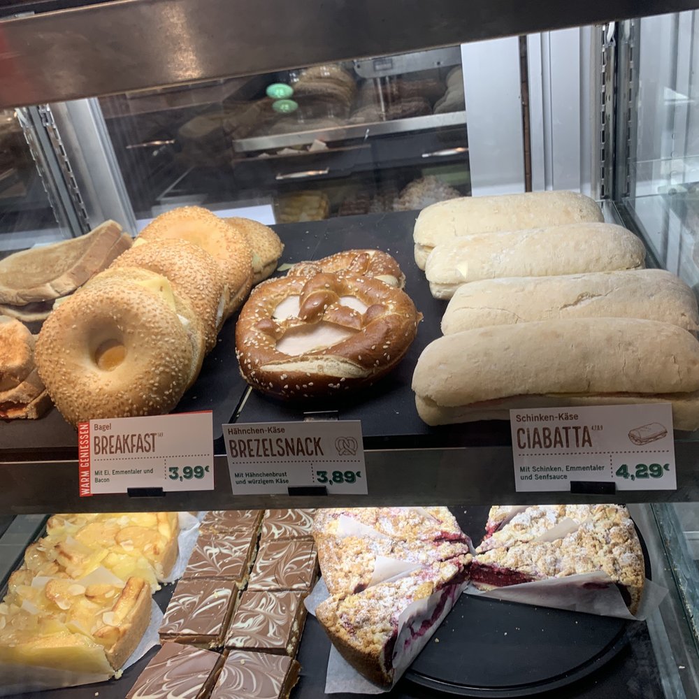 Starbucks - Coffee & Tea Near Me - Munich, BY Starbucks - Coffee & Tea Near Me - Munich, BY