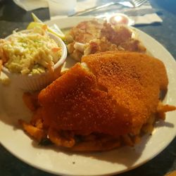 Boot & Blade Dining Lounge - Seafood lunch. Delicious!