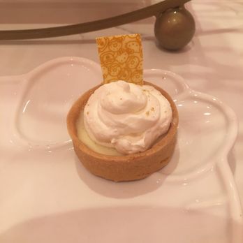 Hello Kitty Cafe - lemon tart - Cafes Near Me - Irvine, California