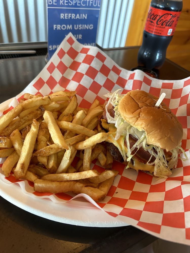 Pop's Kitchen and Taproom