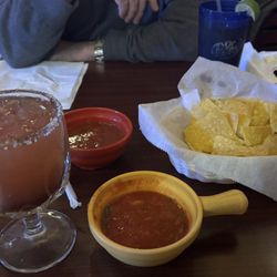 Mi Fiesta - Margarita, salsa and chips