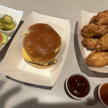 Dads Wings & Burgers - Cheeseburger( everything on the side). Wings with BBQ and mango habanero on the side . - Burgers Near Me - Fairborn, Ohio Dads Wings & Burgers - Cheeseburger( everything on the side). Wings with BBQ and mango habanero on the side . - Burgers Near Me - Fairborn, Ohio