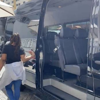 DnR Limousines - Limos Near Me - Miami Beach, Florida