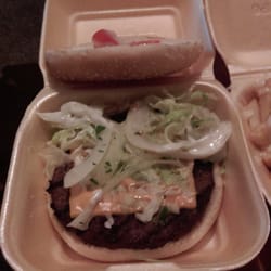 De Roma Pizza - Cheese burger with salad and mayo