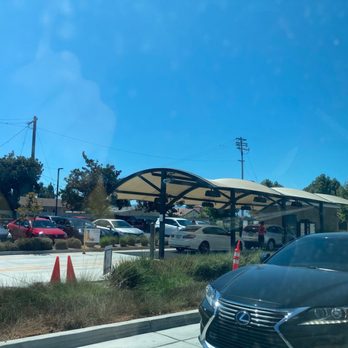 Chick-fil-A - Drive thru- not too busy on an early afternoon on a Saturday. - Fast Food Near Me - Santa Clara, California Chick-fil-A - Drive thru- not too busy on an early afternoon on a Saturday. - Fast Food Near Me - Santa Clara, California