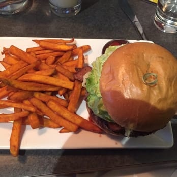 The Hornet - Rodeo burger and sweet potato fries - American Near Me - Denver, Colorado The Hornet - Rodeo burger and sweet potato fries - American Near Me - Denver, Colorado