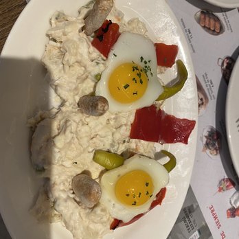 Txapela - Basque Near Me - Madrid, M