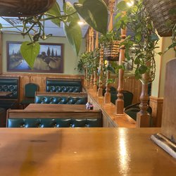 Green Onion Pizza Restaurant - Inside booths
