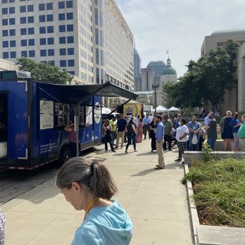 Statehouse Market - Statehouse Market food trucks - Farmers Market Near Me - Indianapolis, Indiana Statehouse Market - Statehouse Market food trucks - Farmers Market Near Me - Indianapolis, Indiana