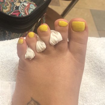 Top Coat Nail Salon - Uneven toe nail and polish - Nail Salons Near Me - Sacramento, California Top Coat Nail Salon - Uneven toe nail and polish - Nail Salons Near Me - Sacramento, California