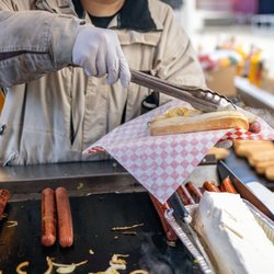 Dog In The Park - Making your dogs fresh-to-order