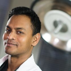 Park Avenue Oculoplastic Surgeons - Dr. Chris Thiagarajah
