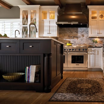 Concept Bath Systems - Mixing wood stains and wood species. - General Contractors Near Me - Bettendorf, Iowa