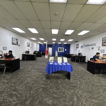 https://s3-media0.fl.yelpcdn.com/bphoto/Nvh80rIdSXsoS1wk8UPyJQ/348s.jpg