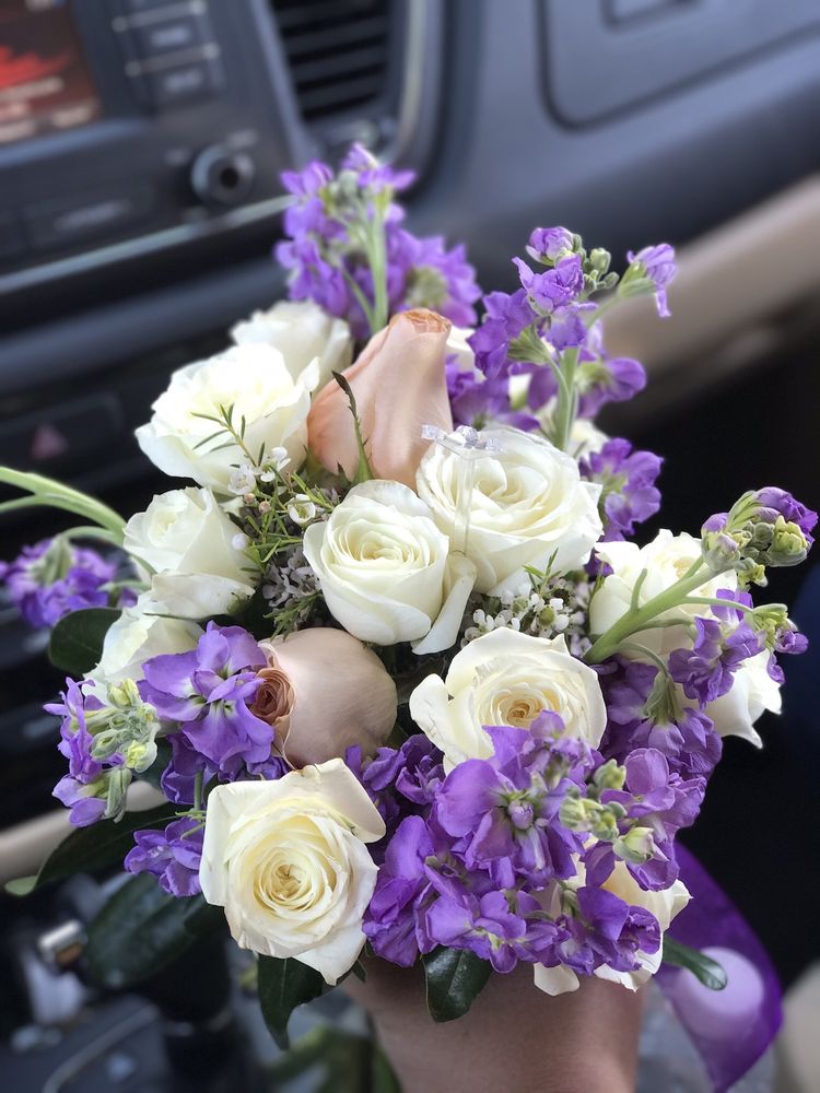 FLOWERS2GO Updated October 2024 3441 W Sahara Ave, Las Vegas