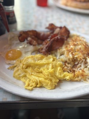 Moonlight Diner by null