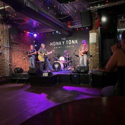 The Honky Tonk STL - Band setting up