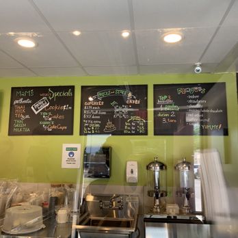 M2M Bakery - Menu prices as of July 2022 - Cupcakes Near Me - Richardson, Texas