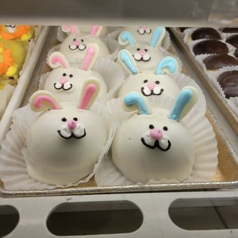 Papagalino Bakery - Bakeries Near Me - Niles, Illinois