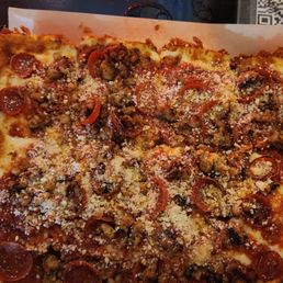 Detroit Style Pepperoni & Sausage Detroit Style Pepperoni & Sausage