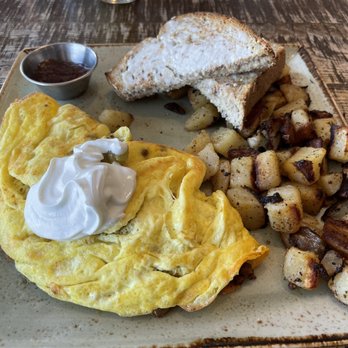 First Watch - Chorizo omelette - Breakfast & Brunch Near Me - Kettering, Ohio